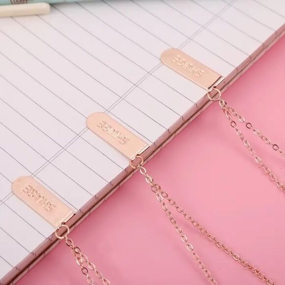 ✨🆕✨ Romantic Cherry Blossoms, Lantern, Sakura Chain Bookmark ✨ - Picture 3 of 7